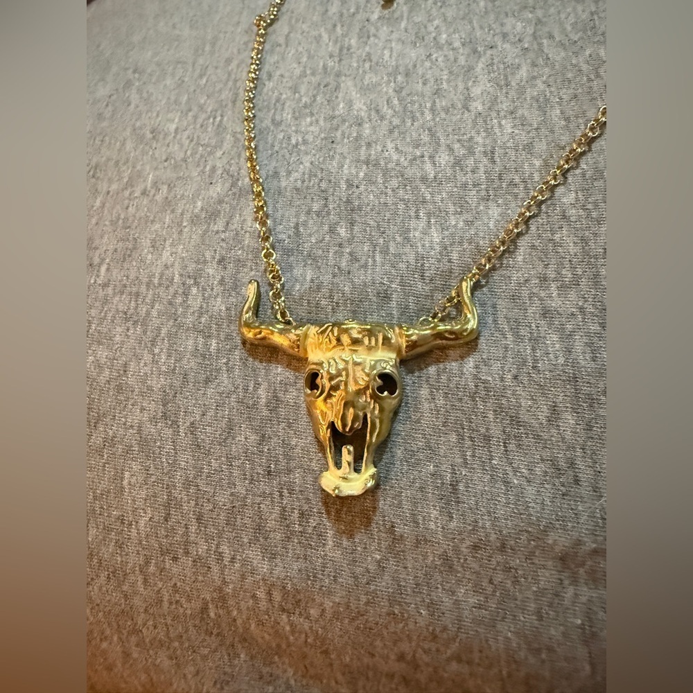 Gold Bull Pendant Necklace NWT - Picture 4 of 5